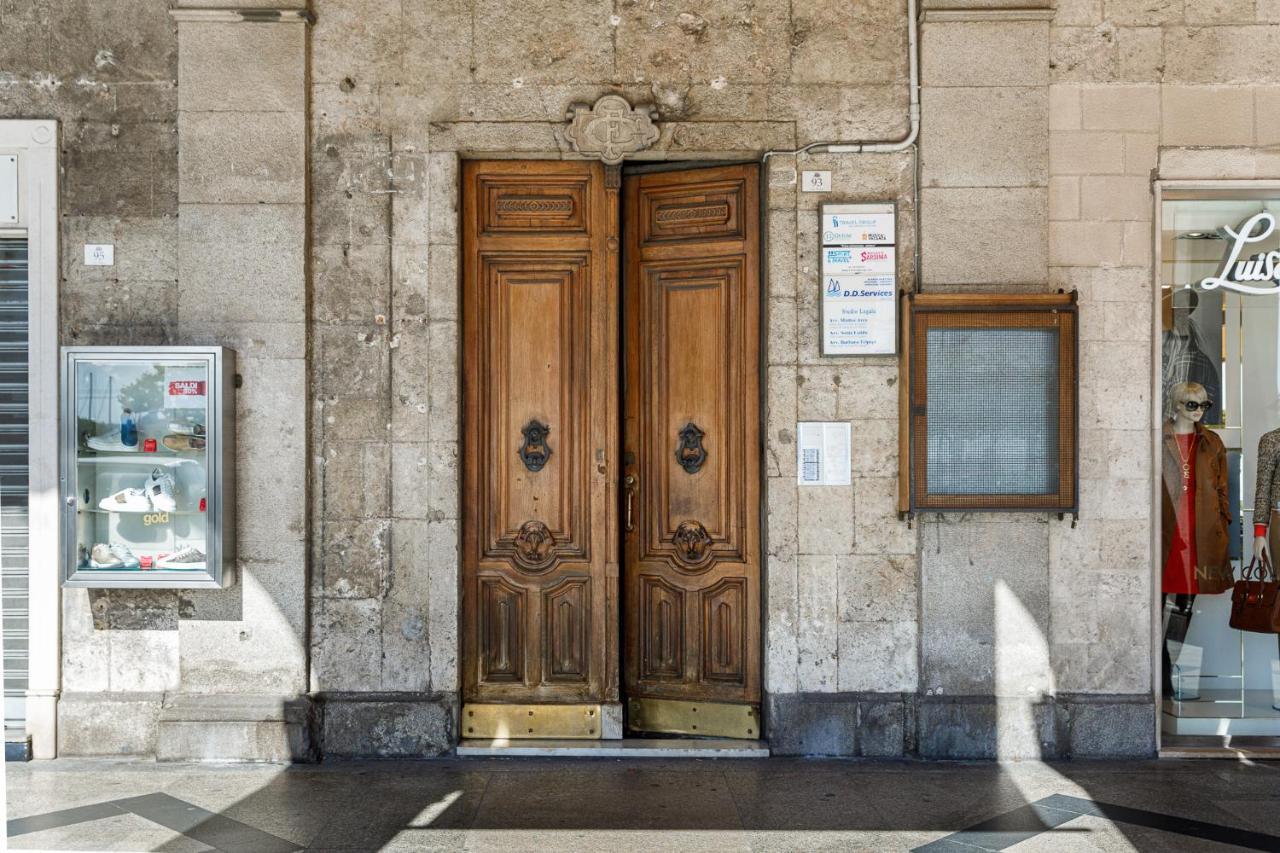 Roma 93 Lägenhet Cagliari Exteriör bild